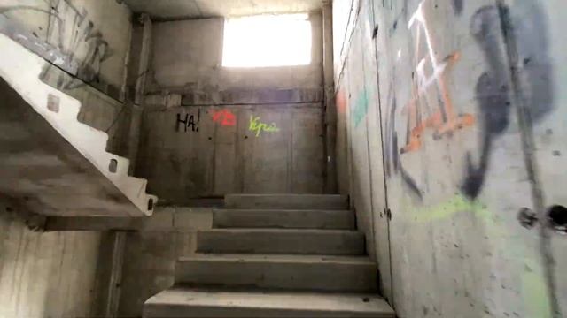 Заброшка на Васильевском острове в Питере