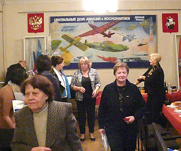 «Семейный альбом» в гостях у лётчиц...