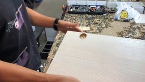 Шкаф в прихожую своими руками из ДСП. Такой шкаф сможет сделать каждый.