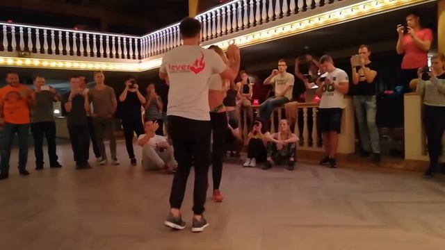 Romeo Santos - Sobredosis ft. Ozuna | Dario y Sara Bachata Fusion смотреть онлайн