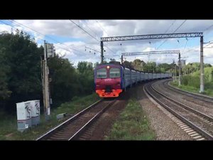 ЭД4М-0399 "РЭКС" с приветливой бригадой по платформе Булатниково.