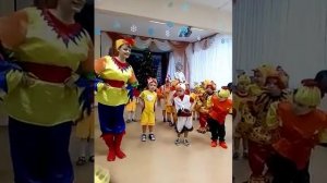 Танец петушков