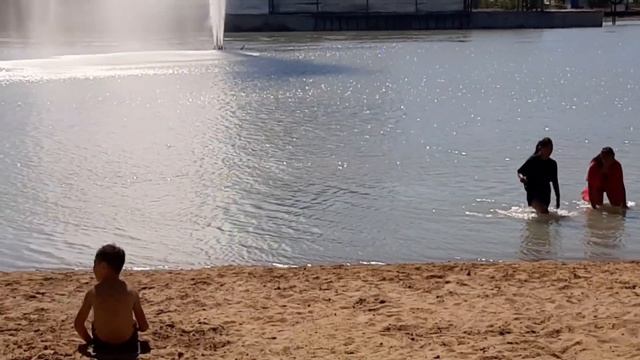 Талдыкорган. Бассейн, пляж смотреть онлайн