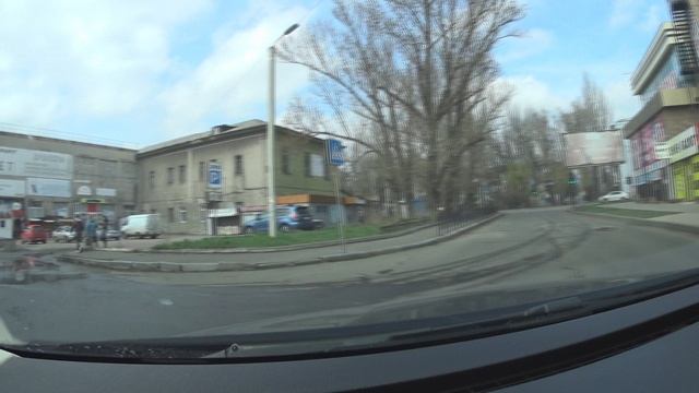 ВЛОГ.ЗИМА В ДОНЕЦКЕ.РАЗБИТЫЙ РЫНОК МАЯК.ПОКАТУШКИ ПО ГЛАВНОЙ УЛИЦЕ ГОРОДА.