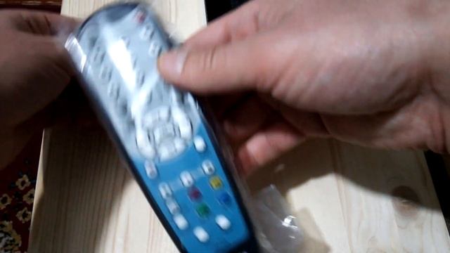 Гибридный TV-тюнер и FM-тюнер AVerTV Hybrid Express.