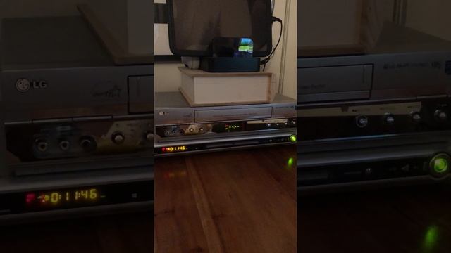 VHS LG AND DVD PLAYER PAlSOINC REC ON THE APPLE COMPUTER FROM LUCIEN DE MAINE FROM STUDIO?