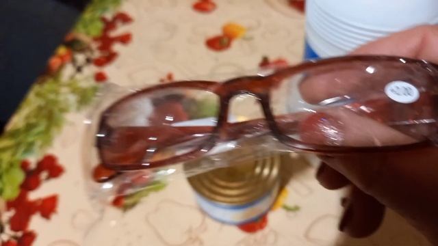 Купила  себе  очки. Слепой котёнок Тимоша и попугай Кеша. ??