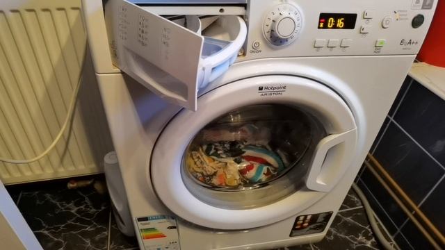 Hotpoint Ariston WMSF602 смотреть онлайн