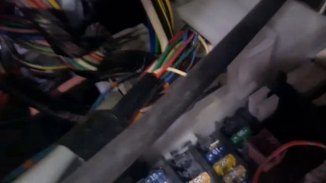 donde está el fusible de la luz de reversa suzuki gran vitara смотреть онлайн