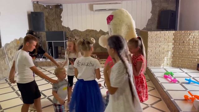 Поздравление от Зайки.День рождение продолжается