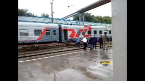 Новосибирск. Поезд сошел с рельс.