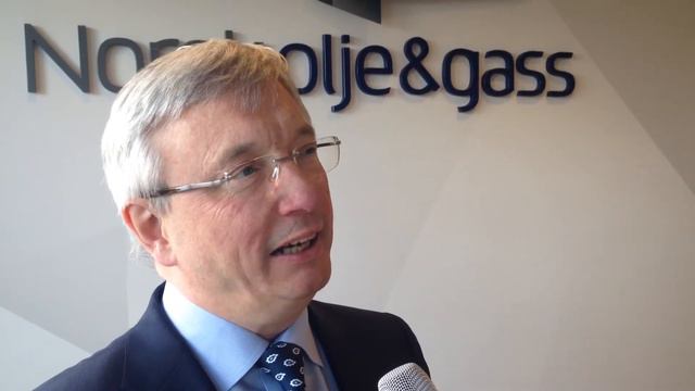 Første dag på jobb for Karl Eirik Schjøtt-Pedersen смотреть онлайн