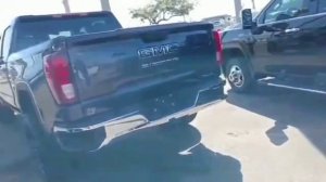 Цены на новые автомобили автосалона GMC в США.  Небольшой обзор  GMC Yukon Denali GMC Sierra Durama