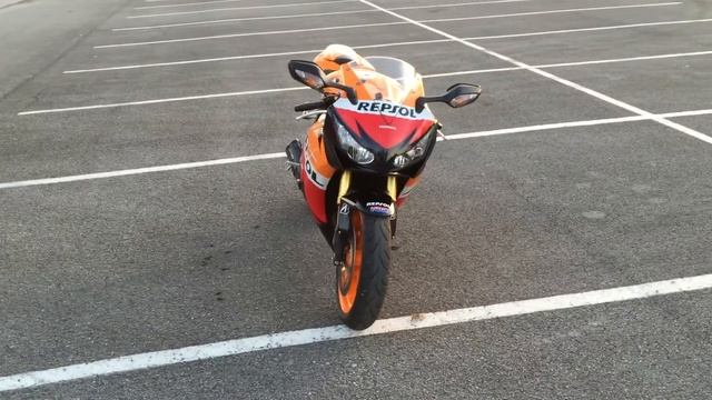 I Phone 6+ low light featuring CBR1000RR Repsol смотреть онлайн