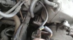 Двигатель D16, бежит масло под трамблером.