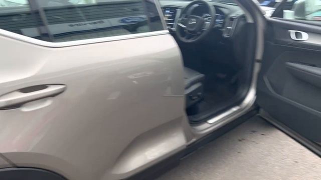 Volvo XC40 T5 Recharge Inscription Pebble Grey Walkaround смотреть онлайн