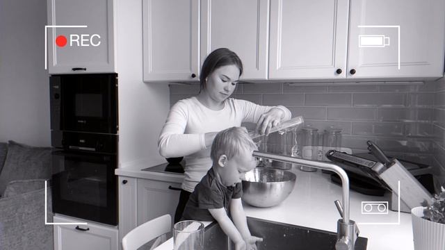 ГОТОВИМ КУЛИЧИ? ПРО БЫТ С РЕБЕНКОМ, КАК Я ВСЕ УСПЕВАЮ? смотреть онлайн