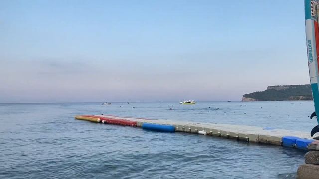 Дети катаются на гидроцикле. Children ride a weather bike. Kemer Dream Hotel смотреть онлайн