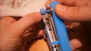 Мини-швейная машинка за 100 руб