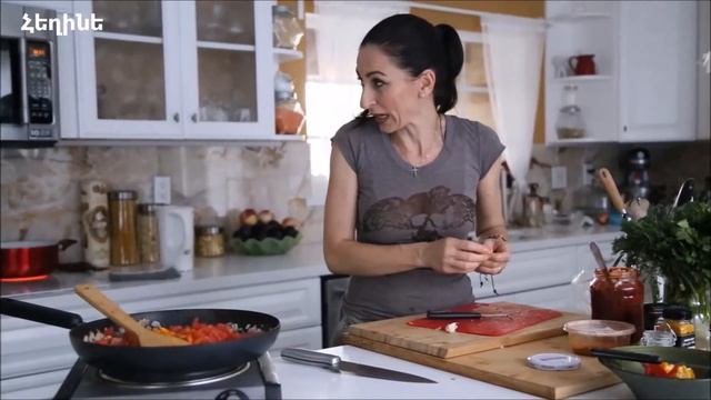 Կուտատուկով (բամիա) Ապուր - Bamia Okra Soup - Heghienh Cooking Show in Armenian смотреть онлайн