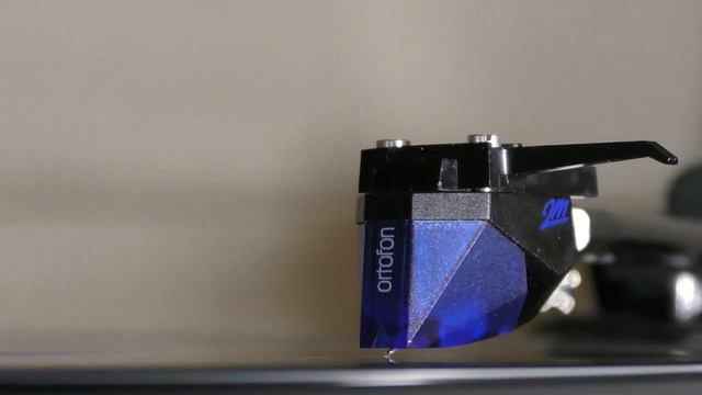 Ortofon 2M Blue vs  2M Bronze Cartridges
