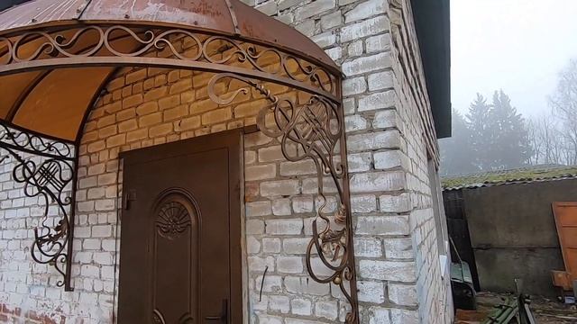 ШИКАРНЫЙ КОВАНЫЙ КОЗЫРЕК. Художественная Ковка Козырек над дверью из монолитного поликарбоната. смотреть онлайн