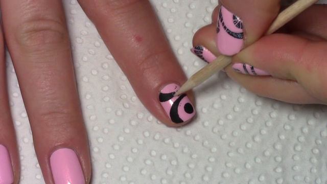 Abstract Nailart For Short Nails (manicure tutorial with nail polish) смотреть онлайн