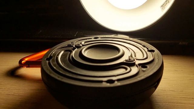 JBL Clip 2 - Bass Test