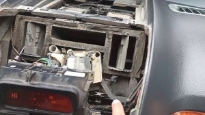 Mercedes-Benz Viano печка дует прохладный воздух, температура не регулируется.