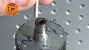 Лазерная гравировка шестигранного отверстия в стальной оси шагового двигателя