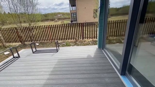 Аккуратная терраса из ДПК
