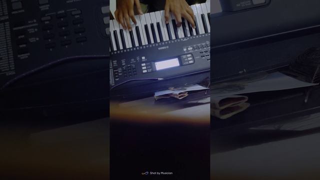 gulabi Aankhen..yamaha psr E_373....The_N_piano смотреть онлайн