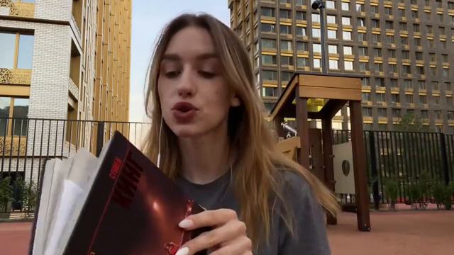 ЧИТАТЕЛЬСКИЙ ВЛОГ | Стивен Кинг -  ‘Кэрри’