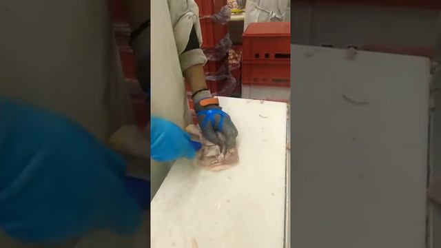 Обвалка куриной ноги