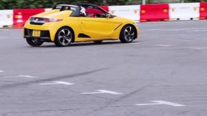Honda S660 "Ride along with a professional driver"