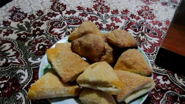 МОЯ ПОДРУГА ДЕТСТВА И ПОПУГАЙ КЕША РАЗВЛЕКАЕТ НАС