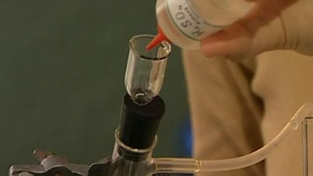 Видеоопыты. Неорганика 128. Получение соляной кислоты смотреть онлайн