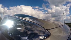 Автомобиль снизу. Работа подвески.