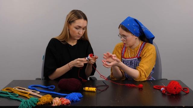 Не умею, пробую / Плетение пояса на колодке