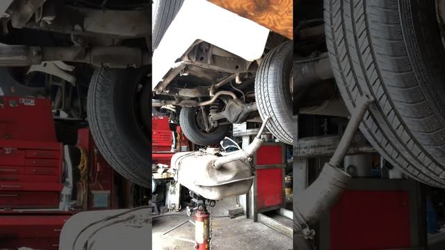 Suzuki vitara,pulldown gas tank and replace fuel pump смотреть онлайн