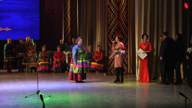 Полвека с песней / Юбилей Забайкальского народного семейского хора "Истоки" / 2017 . 6+