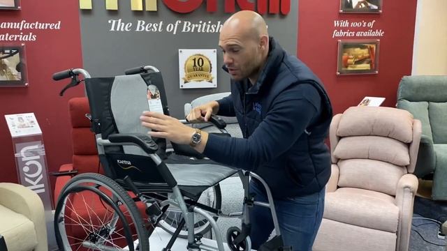 Full Review on the Karma Ergo Lite 2 Wheelchair in transit and Self Propelled смотреть онлайн