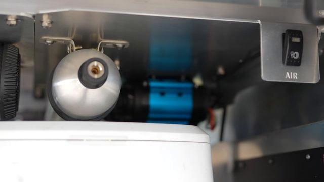 "RedBull79" Portal Converted Toyota LandCruiser 79 Series Complete Rundown! смотреть онлайн