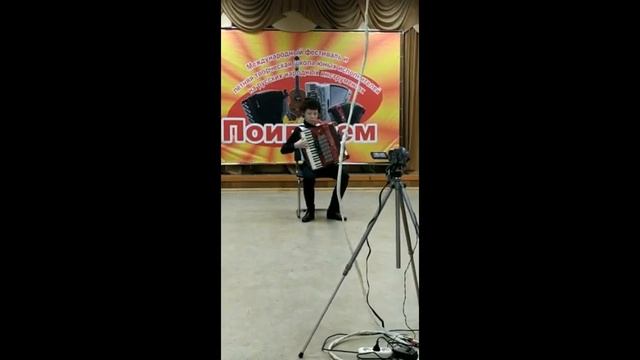 А Куклин Прыг скок, исполняет АНОСОВ ЭДУАРД, ДМШ г Искитима.mp4 смотреть онлайн