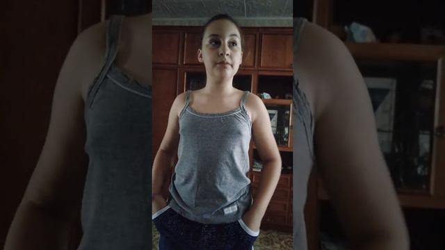 Мне прокололи уши Я теперь серёжках классно тот кто тут у кого есть серёжки вы молодцы смотреть онлайн