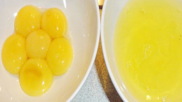Миндальный торт с белым шоколадом и малиной