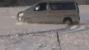 Nissan Elgrand бездорожье.mp4