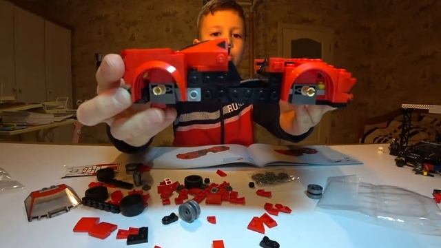 LEGO Ferrari Распаковка и сборка смотреть онлайн