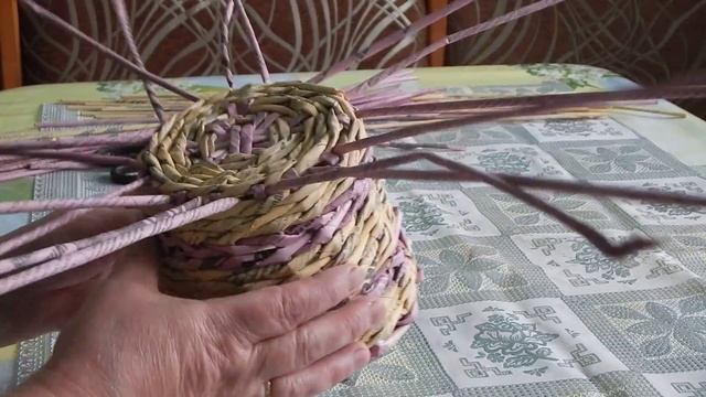 Как сплести кашпо - чашку для комнатных цветов. смотреть онлайн