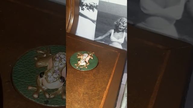 Граммофон с деревянной трубой. СССР. 20 век. смотреть онлайн